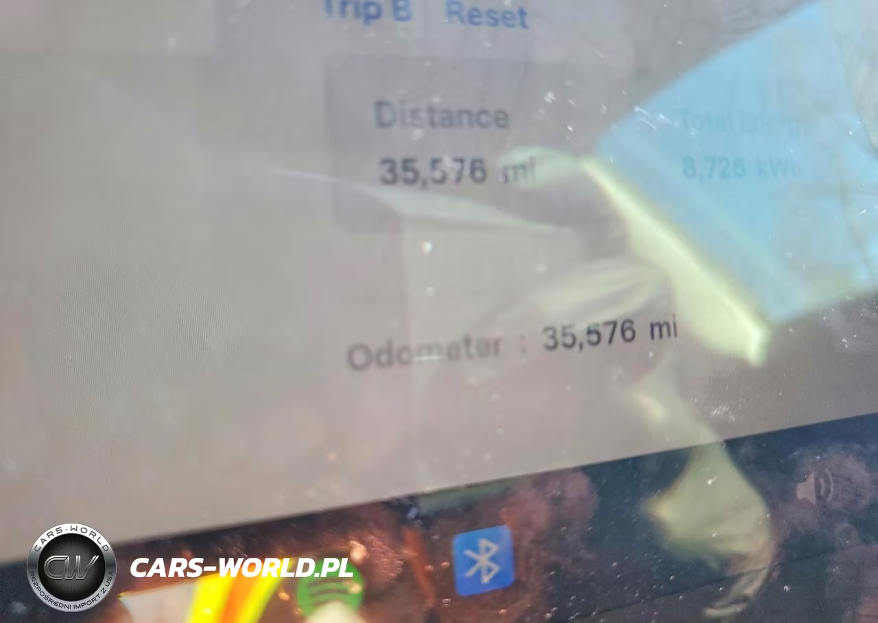 2023 Tesla Model 3 VIN:5YJ3E1EA4PF557379 - 9