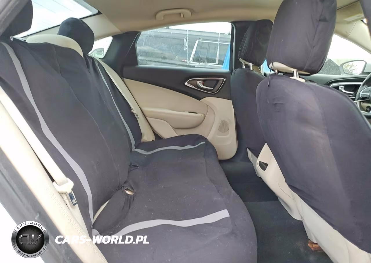 2015 Chrysler 200 Limited VIN:1C3CCCAB3FN744987 - 10