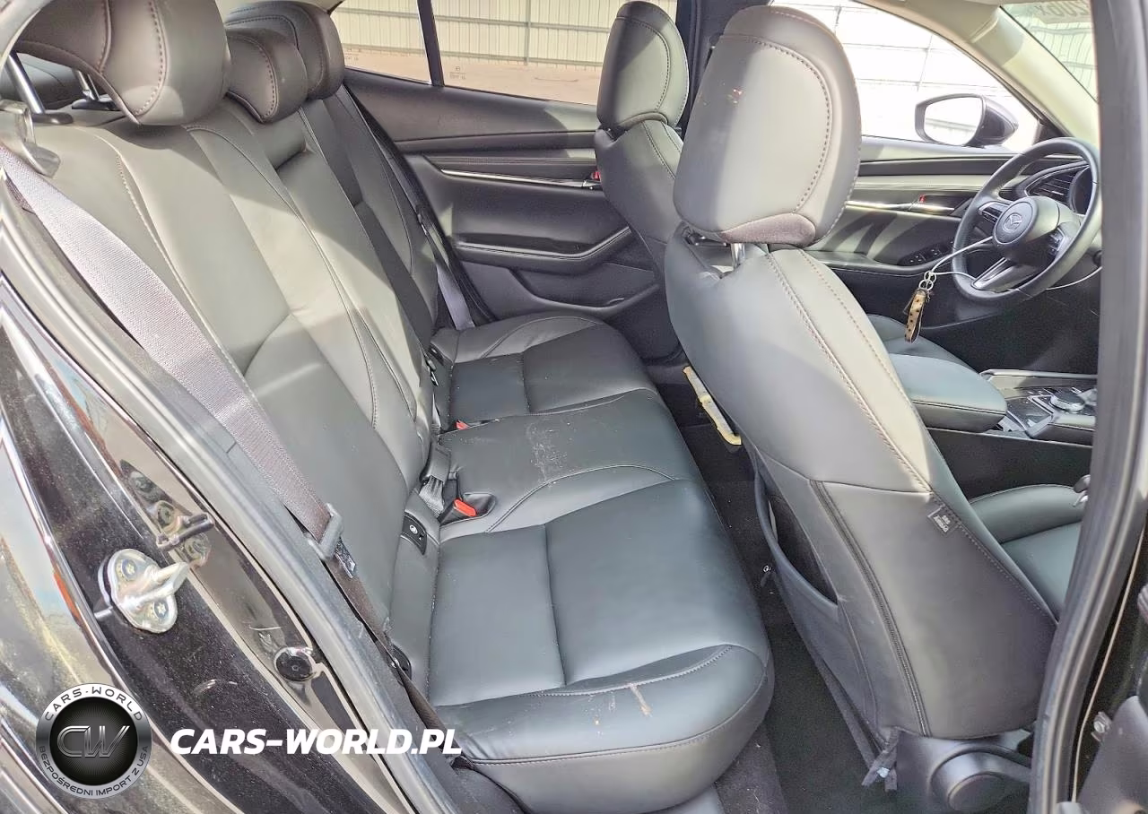 2024 Mazda 3 Preferred VIN:3MZBPACMXRM401054 - 10