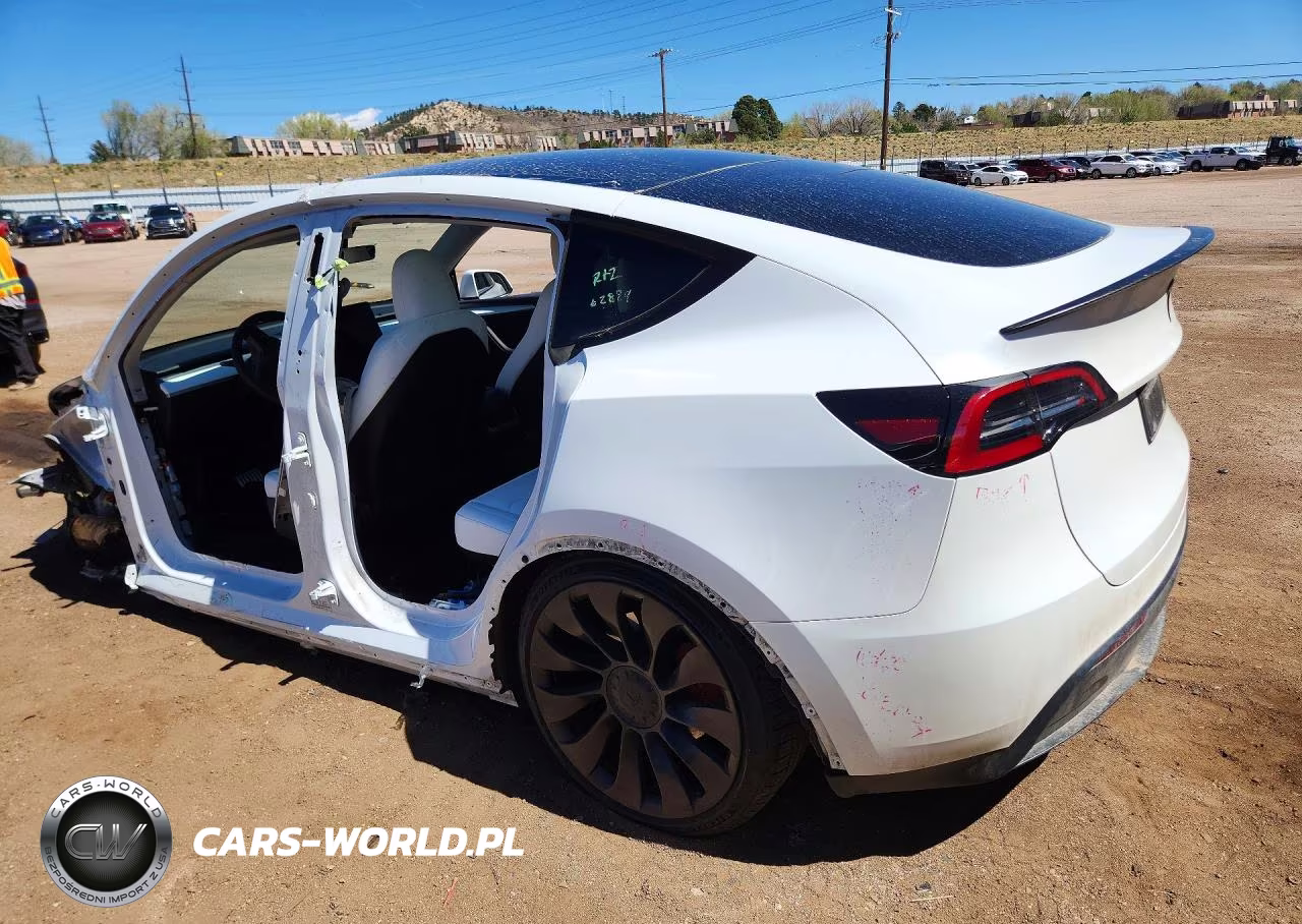 2023 Tesla Model Y VIN:7SAYGDEF6PF936786 - 2
