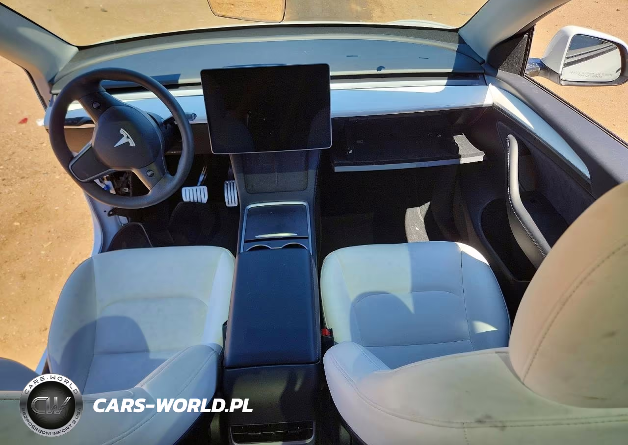 2023 Tesla Model Y VIN:7SAYGDEF6PF936786 - 8