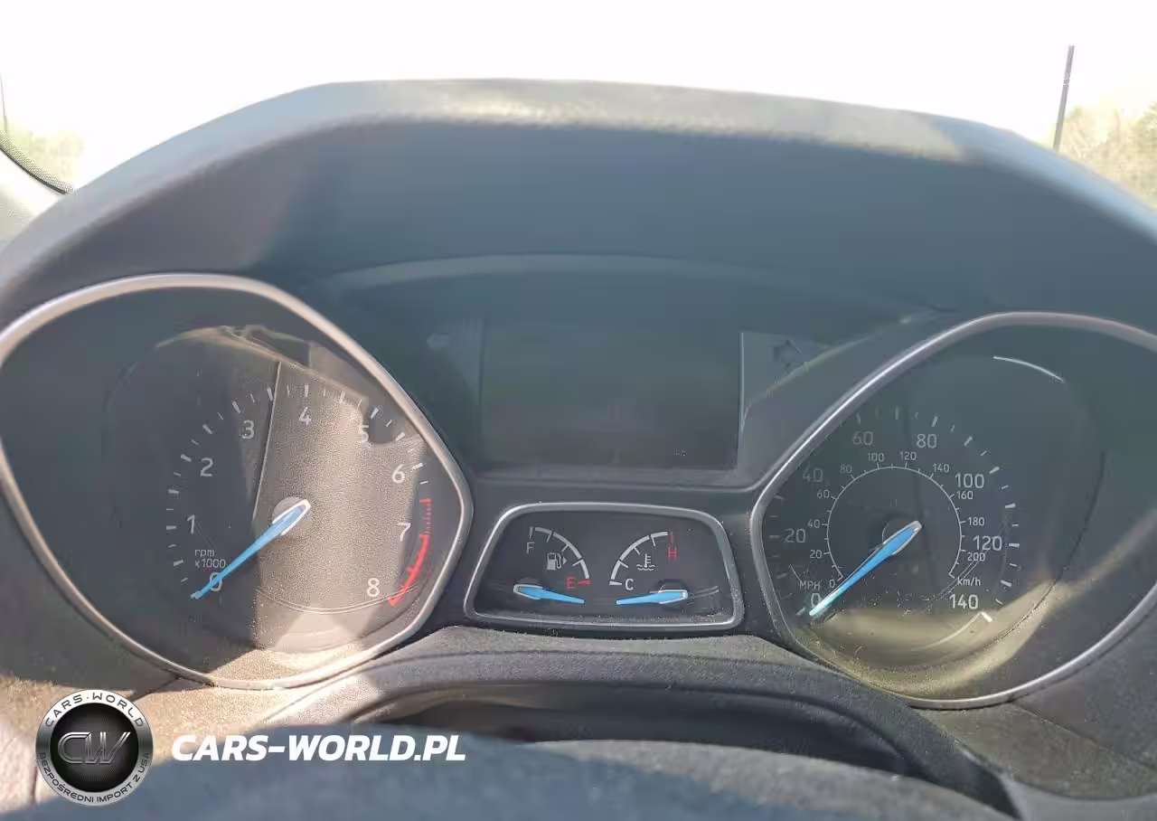 2015 Ford Focus Se VIN:1FADP3F29FL295801 - 9