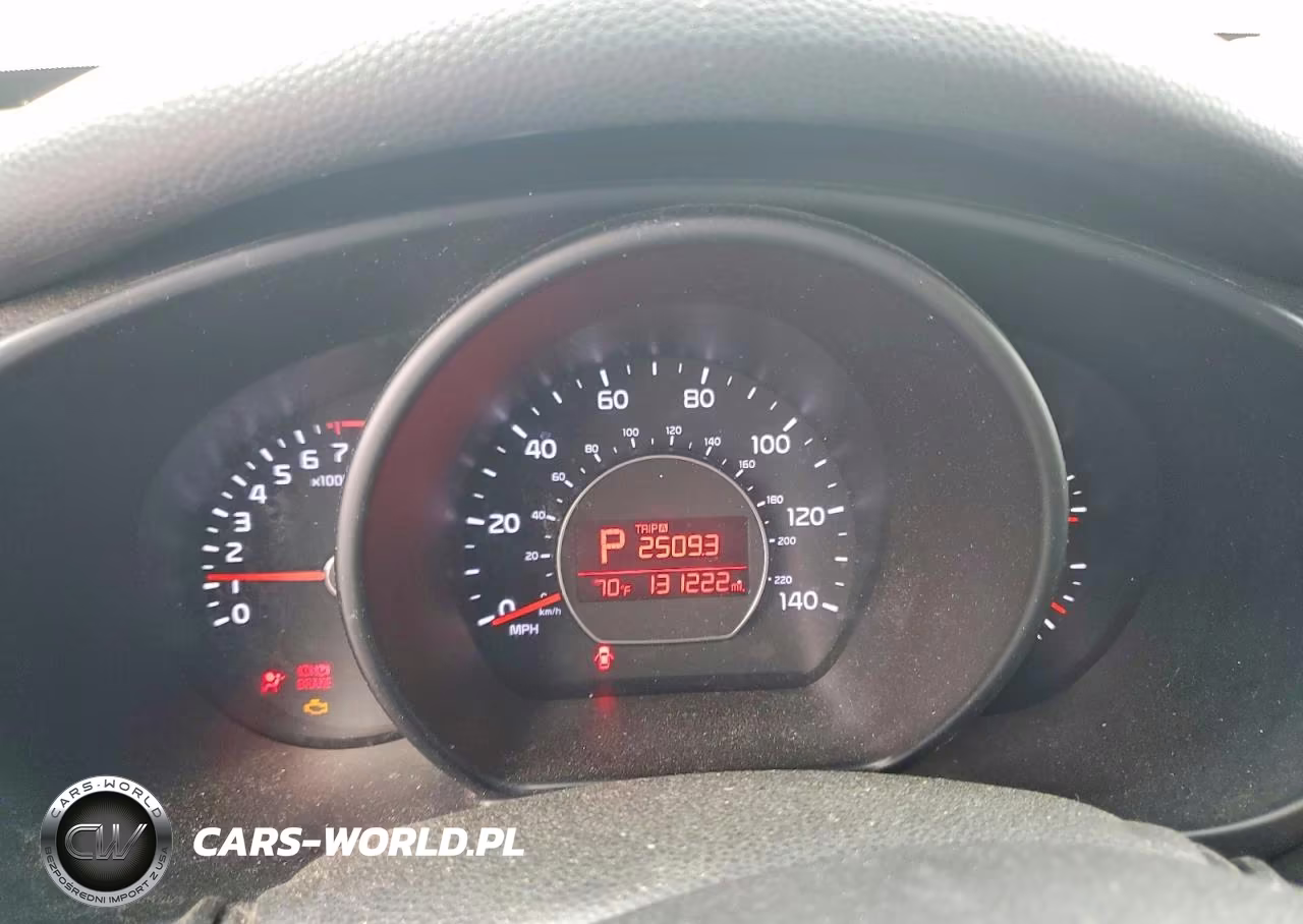 2016 Kia Soul Base VIN:KNDJN2A25G7369083 - 9