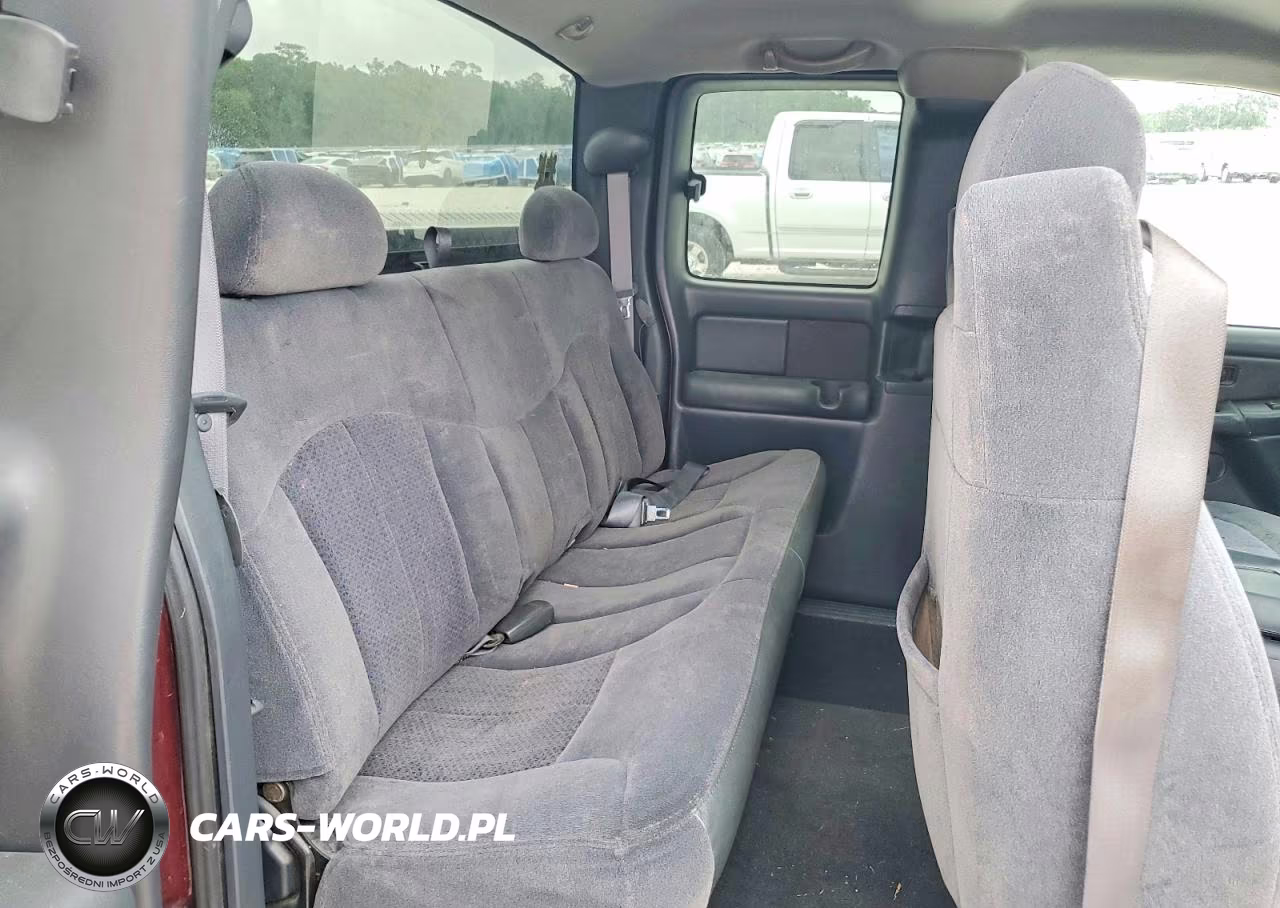 2002 Chevrolet Silverado C1500 VIN:2GCEC19T221116114 - 10