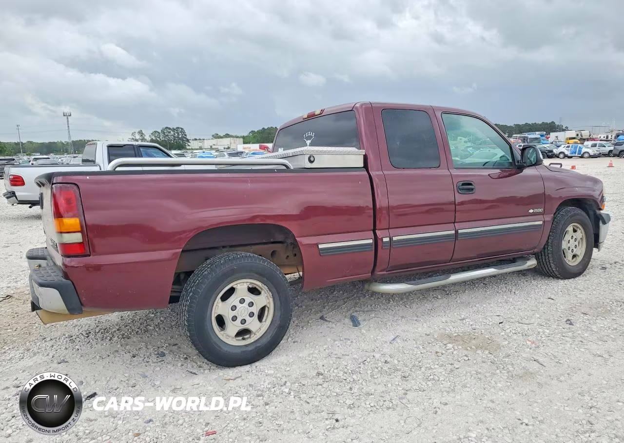2002 Chevrolet Silverado C1500 VIN:2GCEC19T221116114 - 3