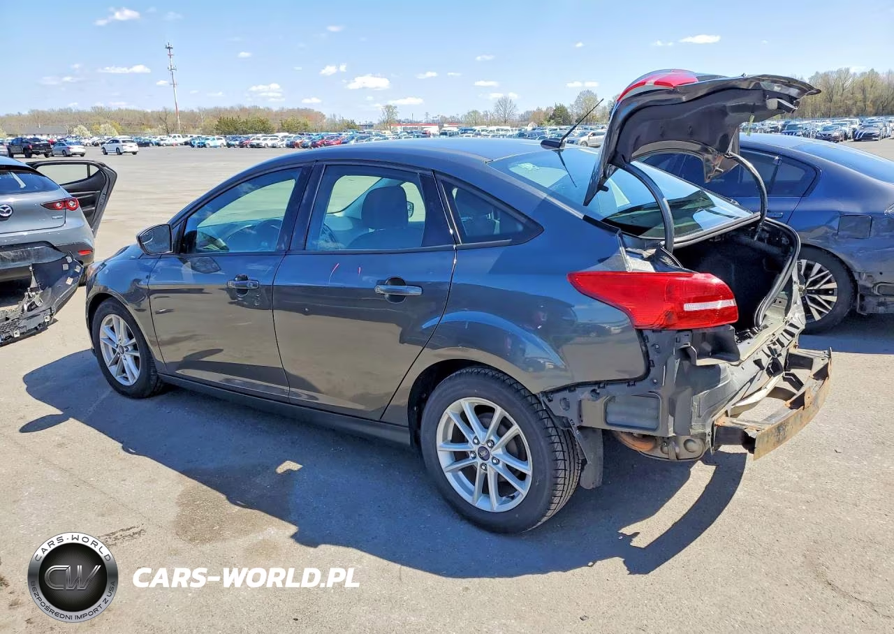 2017 Ford Focus Se VIN:1FADP3F23HL269911 - 2