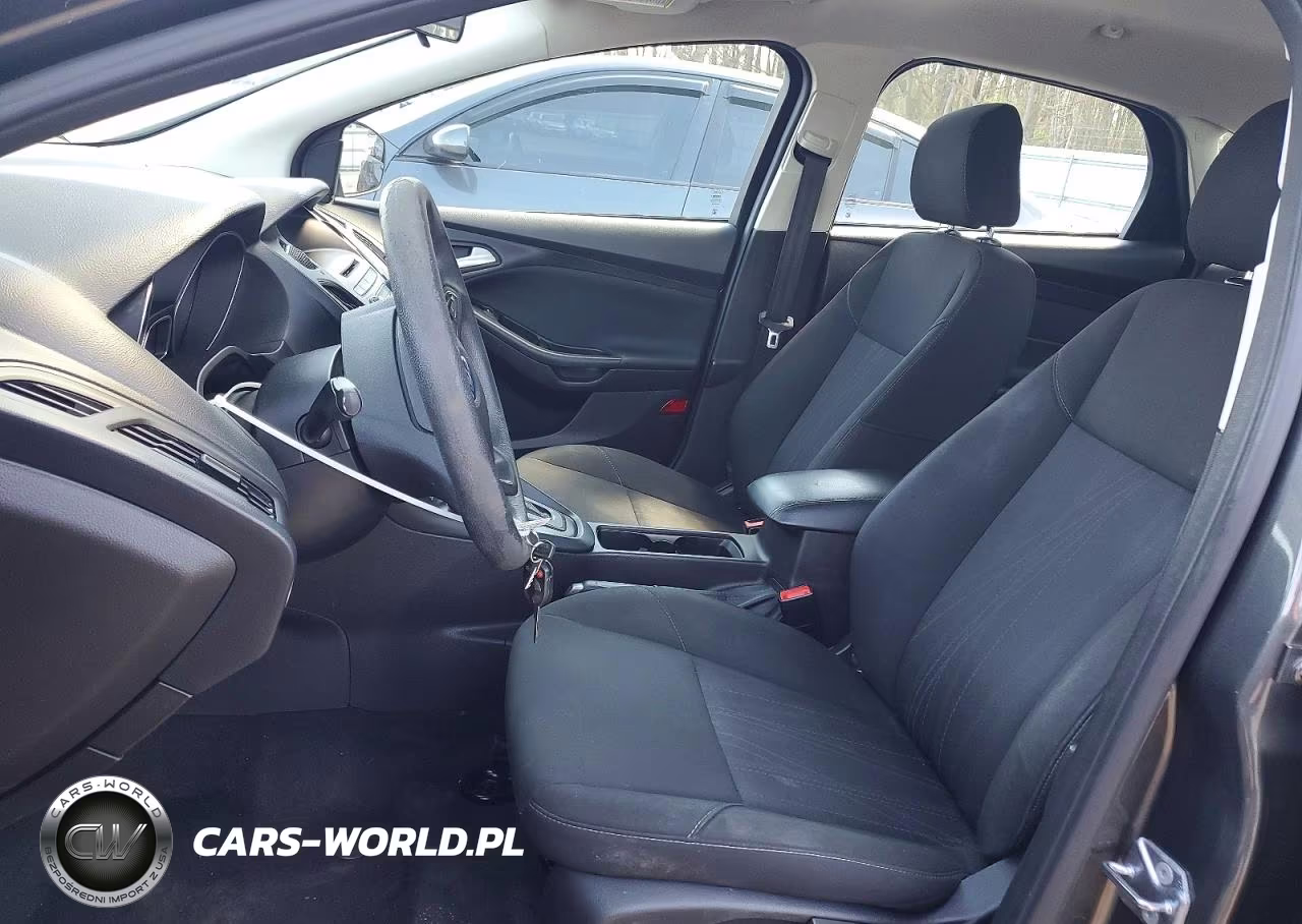 2017 Ford Focus Se VIN:1FADP3F23HL269911 - 7