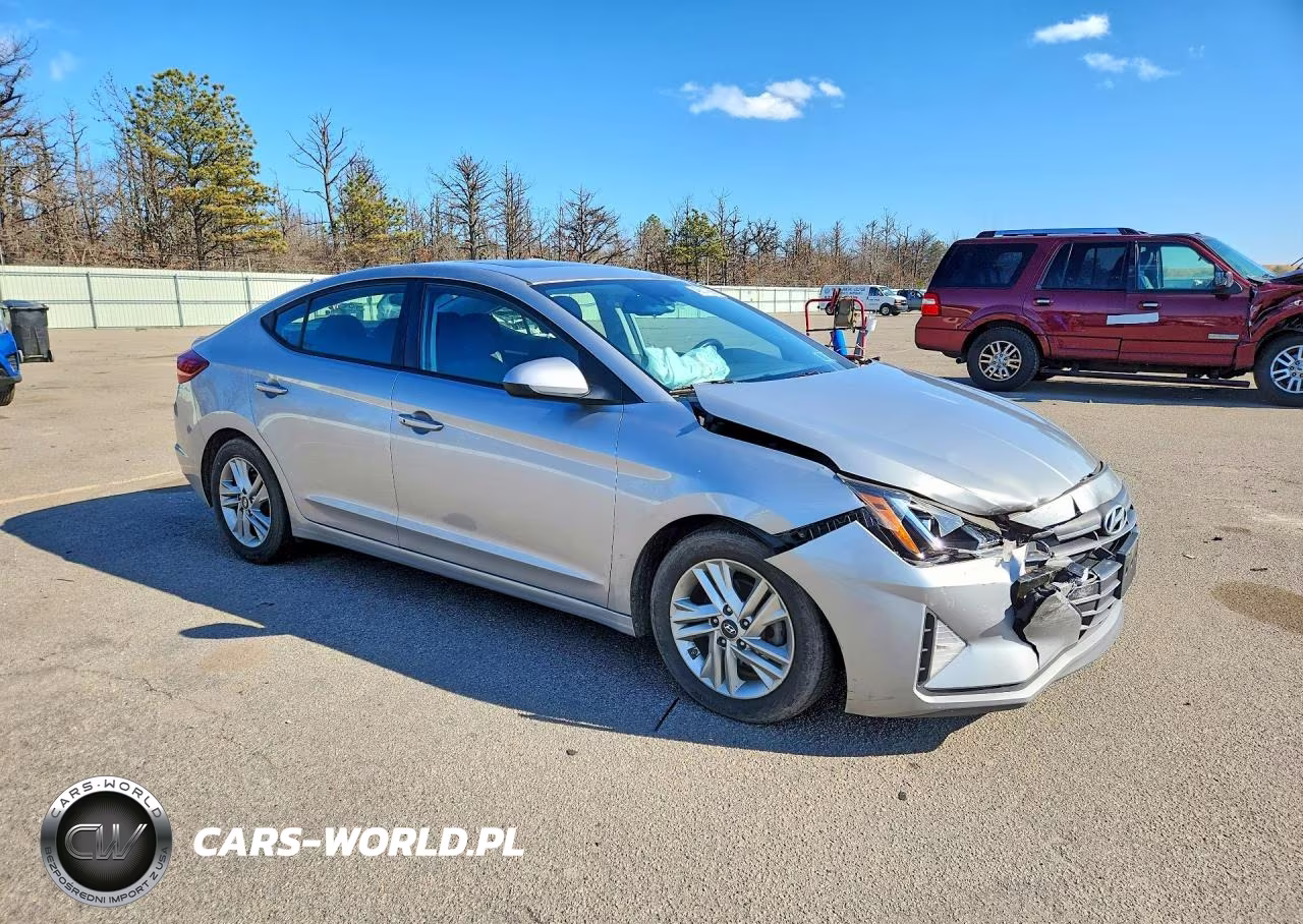2020 Hyundai Elantra Value Edition VIN:5NPD84LF2LH631714 - 4