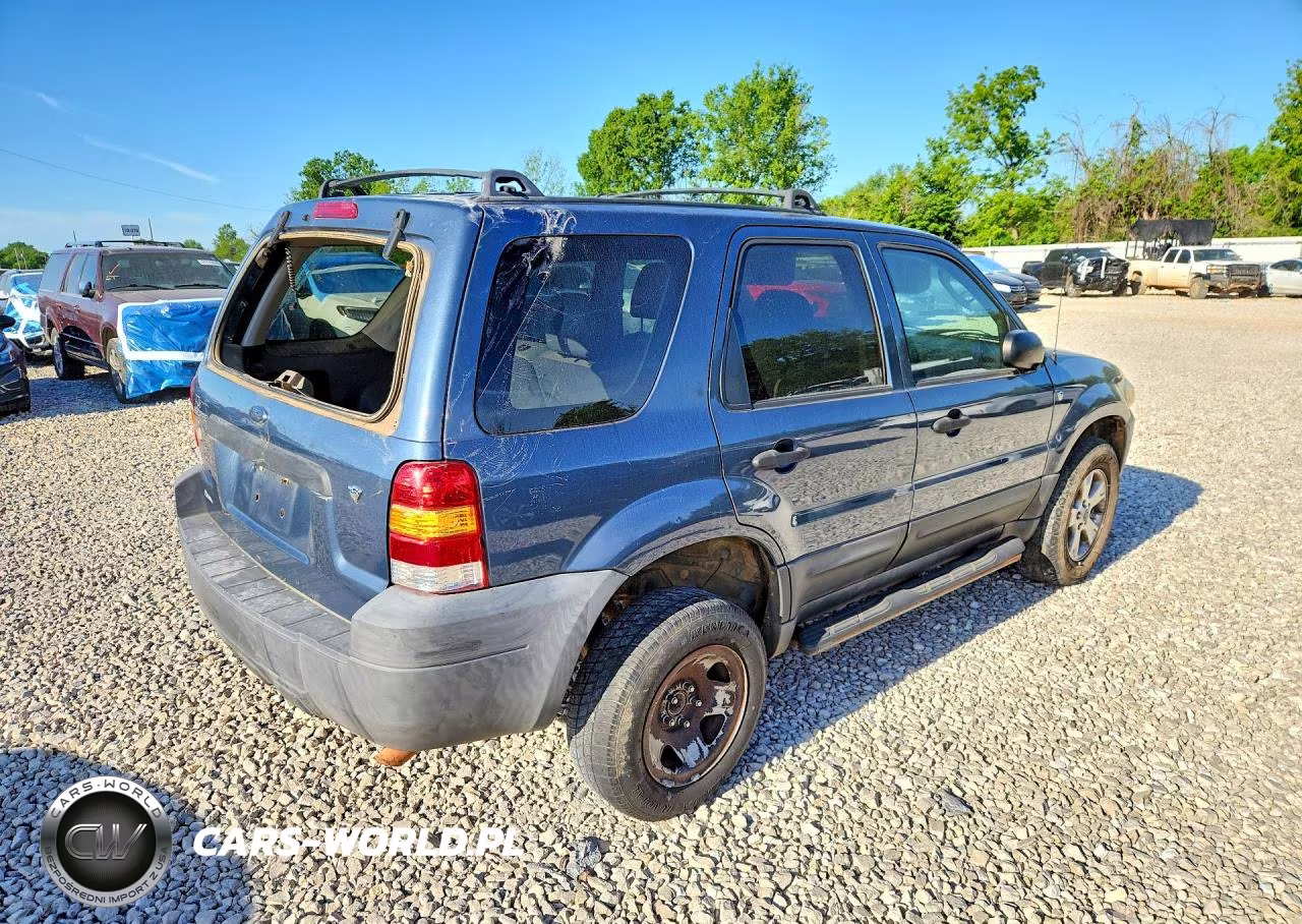 2005 Ford Escape Xlt VIN:1FMYU03105KA88762 - 3