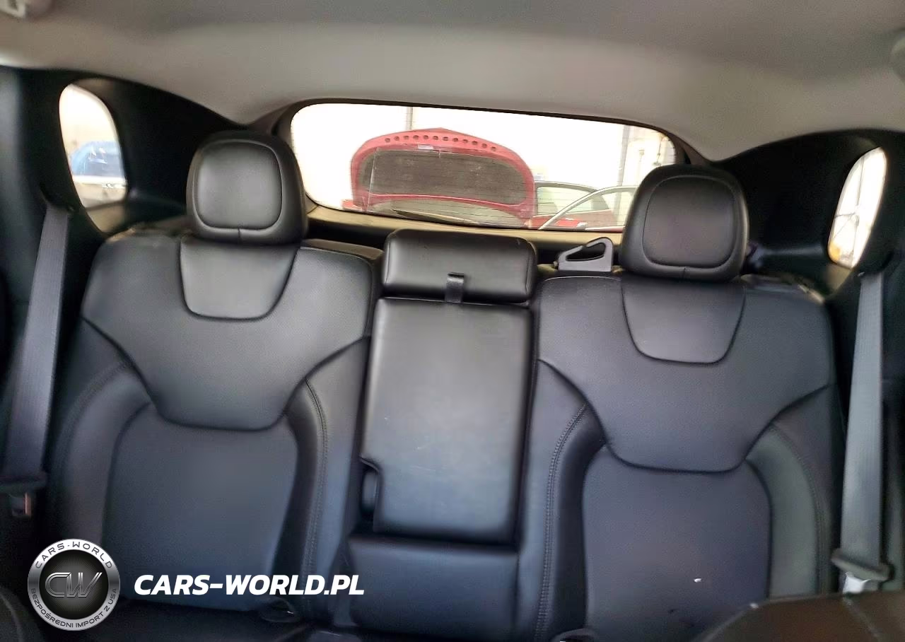2023 Jeep Cherokee Altitude Lux VIN:1C4PJMMB3PD105326 - 10