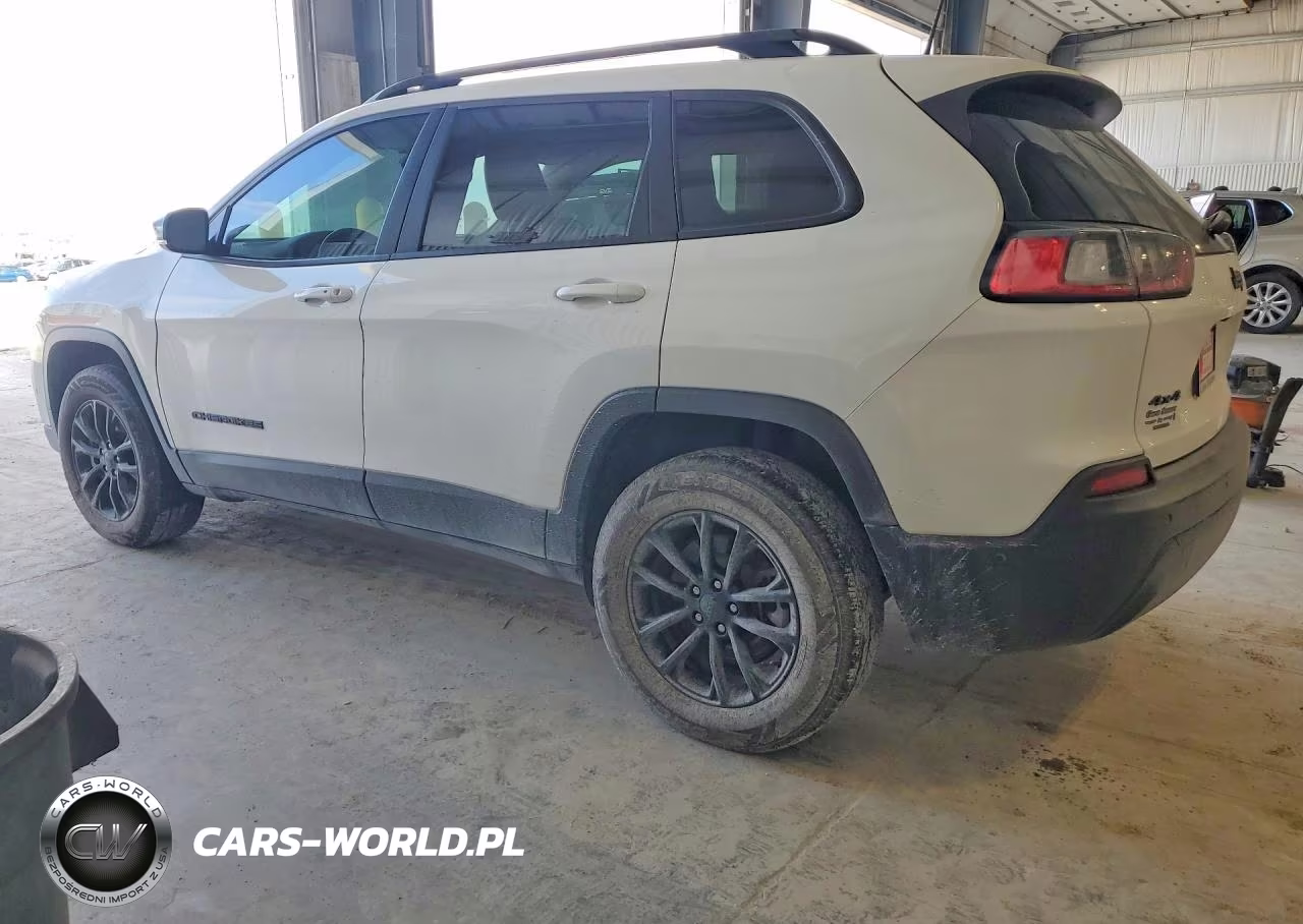 2023 Jeep Cherokee Altitude Lux VIN:1C4PJMMB3PD105326 - 2