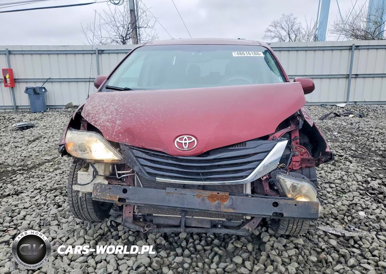 2014 Toyota Sienna Le 7-Passenger VIN:5TDJK3DC7ES082639 - 5