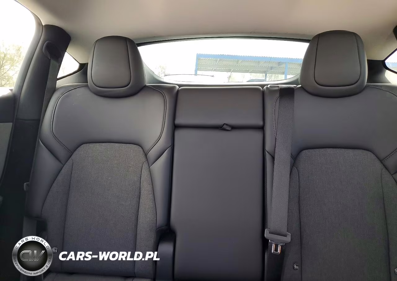 2026 Tesla Model Y VIN:7SAYGDED7TA595033 - 10