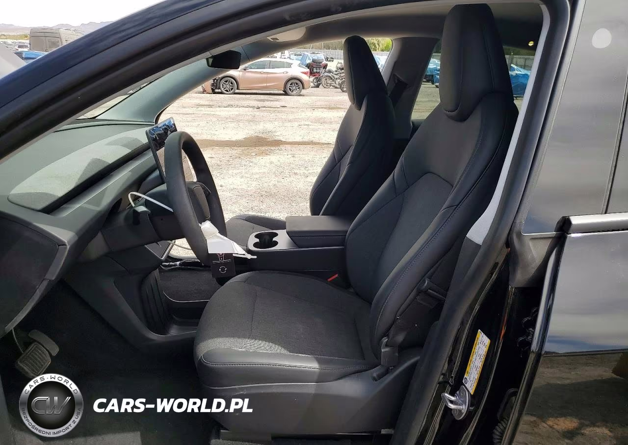 2026 Tesla Model Y VIN:7SAYGDED7TA595033 - 7