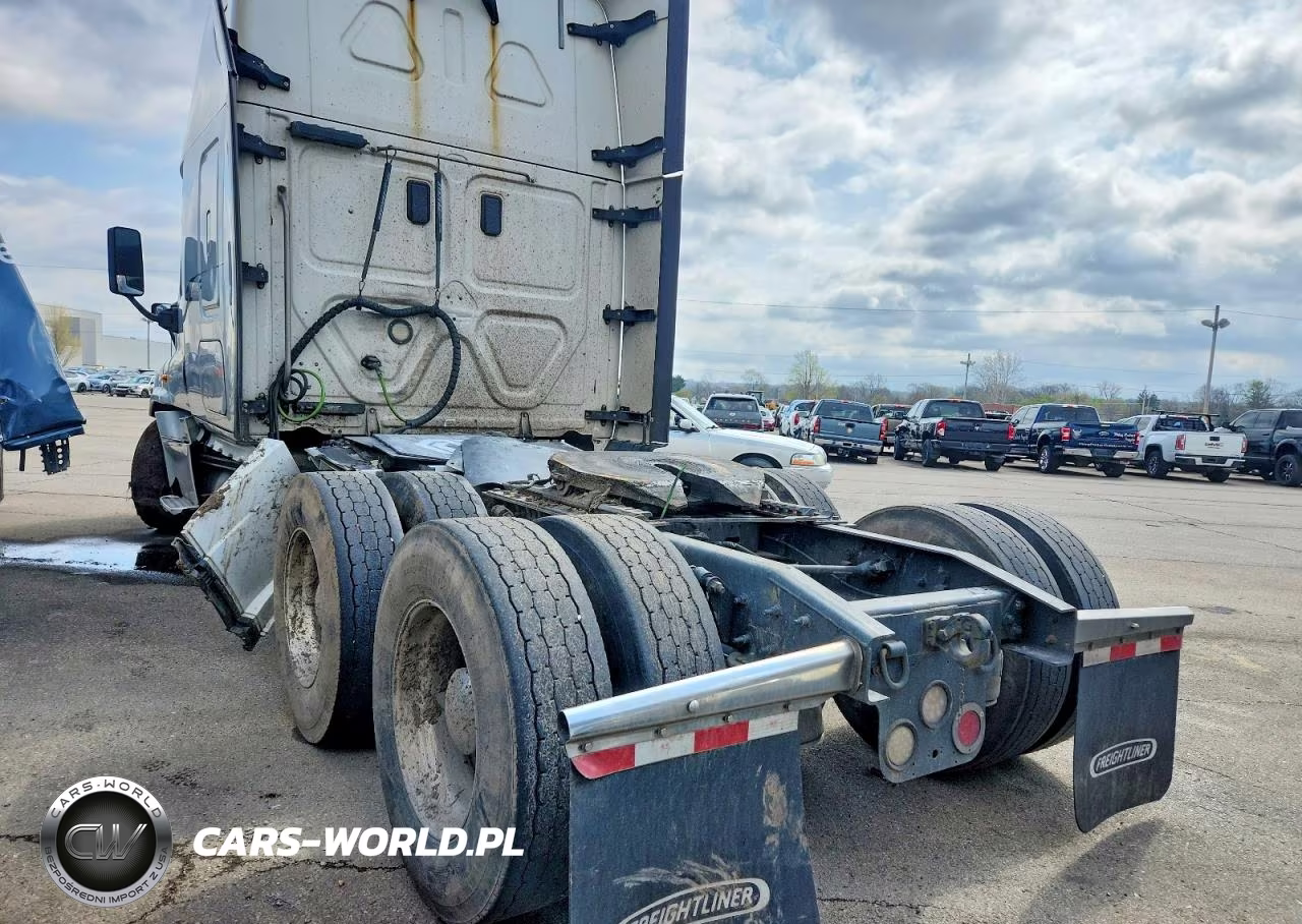 2017 Freightliner Cascadia 125 Semi Truck VIN:3AKJGLDR1HSHR0428 - 3