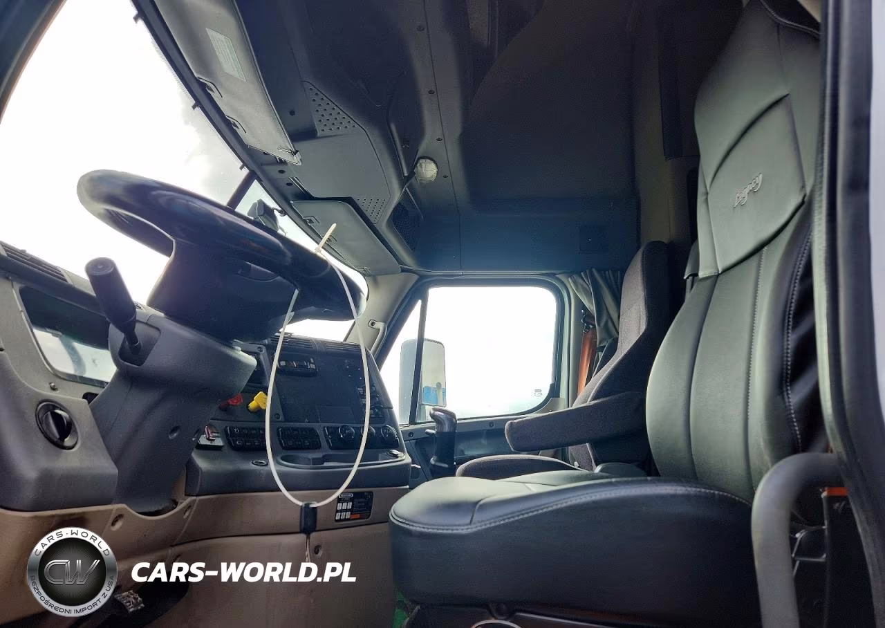 2017 Freightliner Cascadia 125 Semi Truck VIN:3AKJGLDR1HSHR0428 - 5