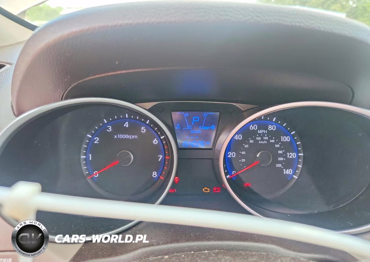 2012 Hyundai Tucson VIN:KM8JU3AC7CU486561 - 9