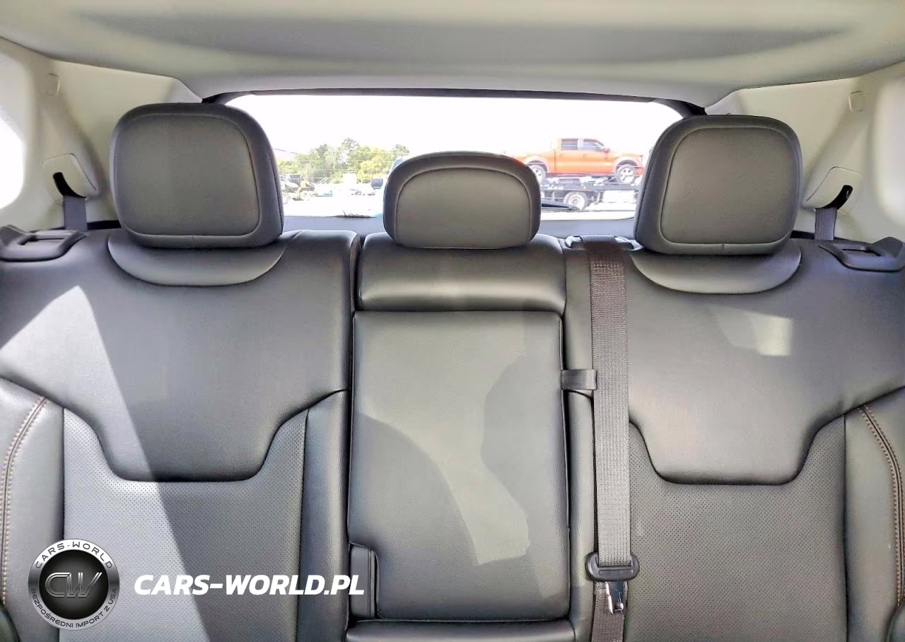2020 Jeep Compass Limited VIN:3C4NJDCB3LT254803 - 10