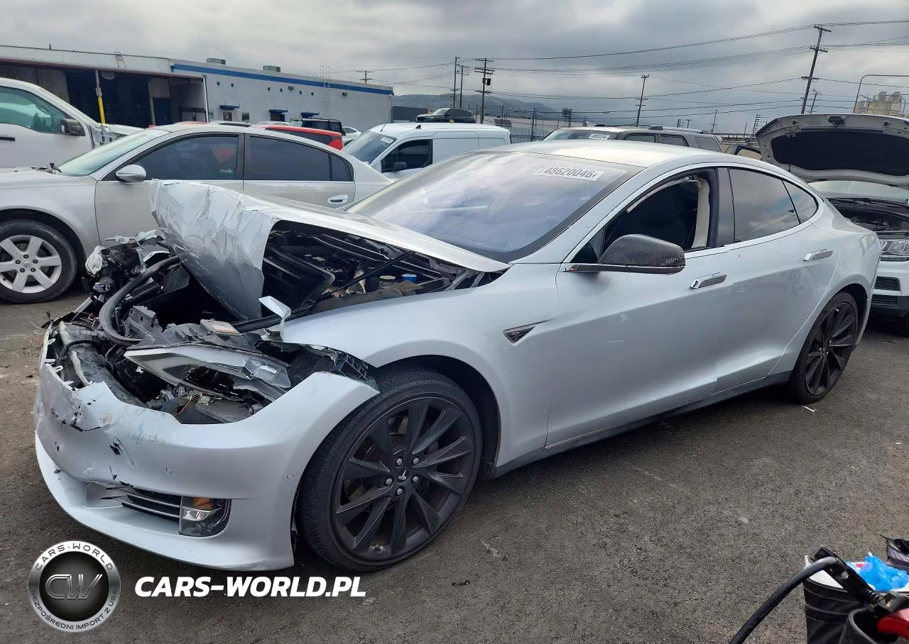 2015 Tesla Model S