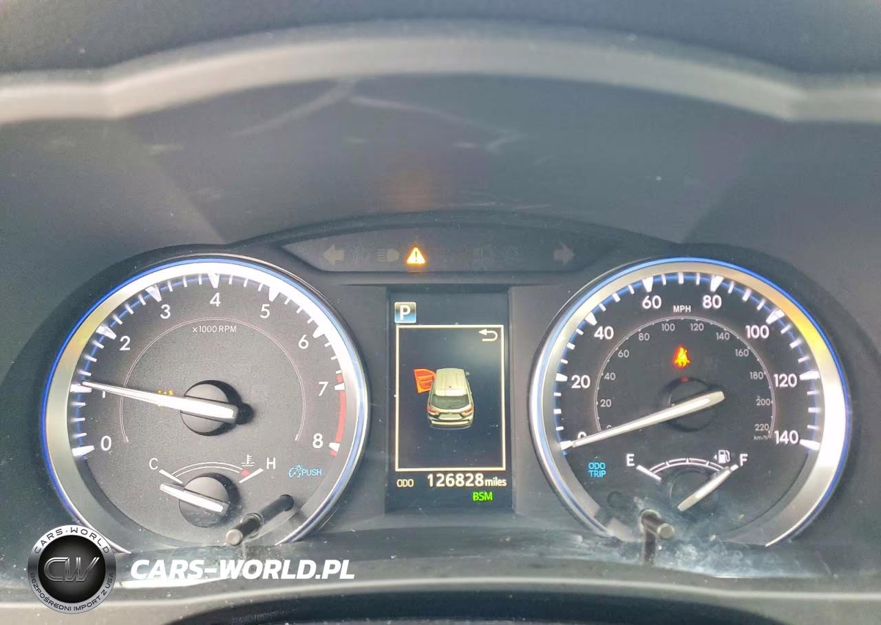 2019 Toyota Highlander VIN:5TDJZRFH3KS602225 - 9