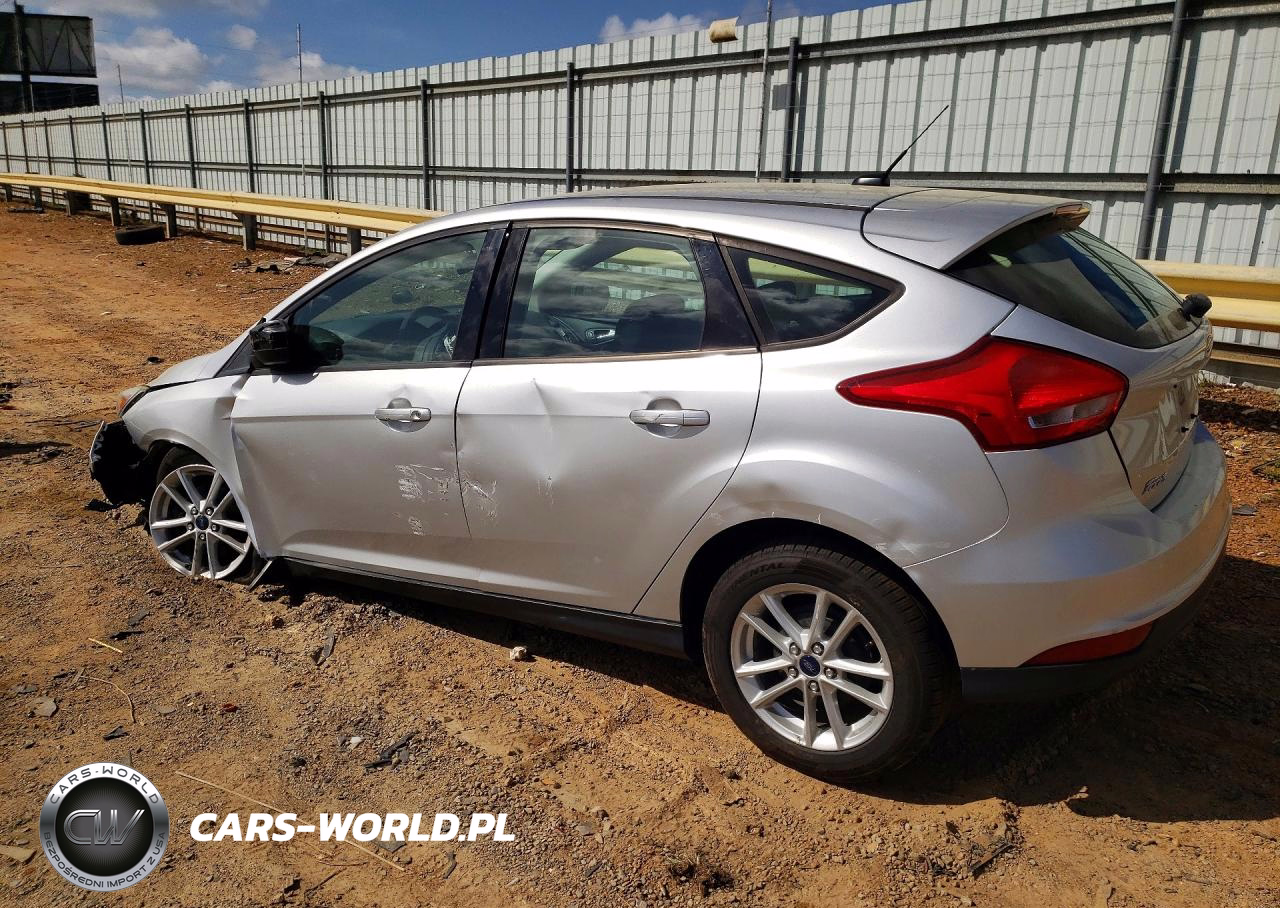 2015 Ford Focus Se VIN:1FADP3K24FL282329 - 2
