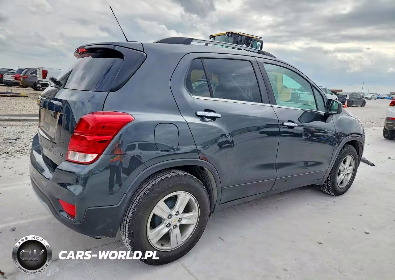 2018 Chevrolet Trax 1Lt VIN:KL7CJLSB2JB582874 - 3