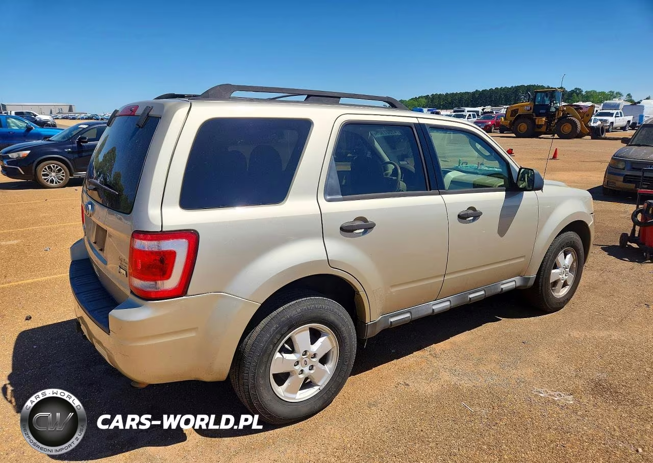 2012 Ford Escape Xlt VIN:1FMCU0DG0CKA06541 - 3