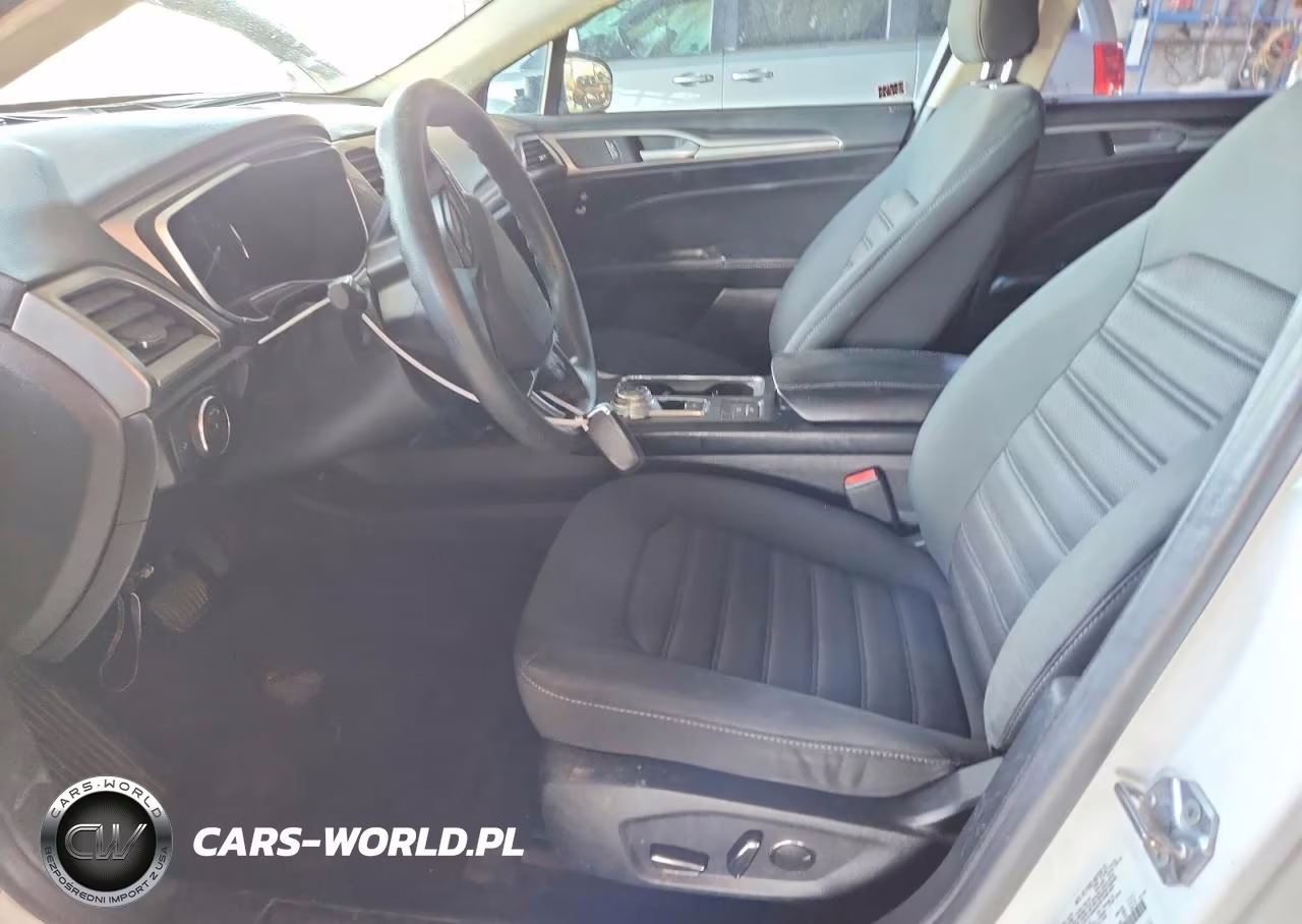 2018 Ford Fusion Se Hybrid VIN:3FA6P0LU8JR269472 - 7