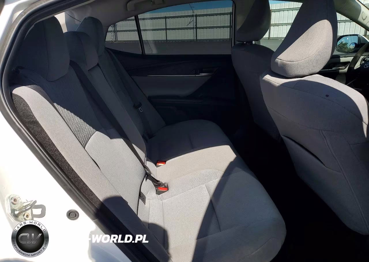 2025 Toyota Camry Le VIN:4T1DAACK0SU524015 - 10