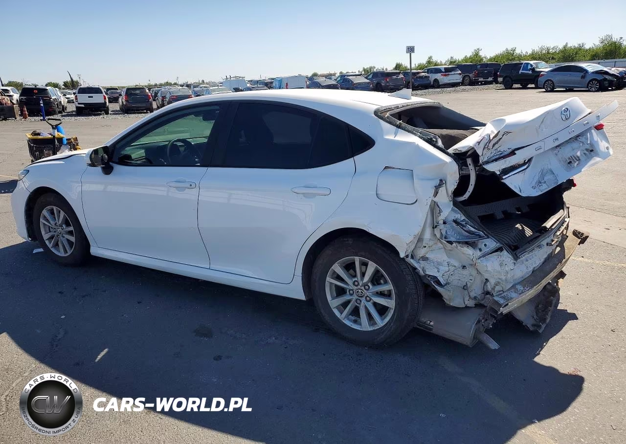 2025 Toyota Camry Le VIN:4T1DAACK0SU524015 - 2