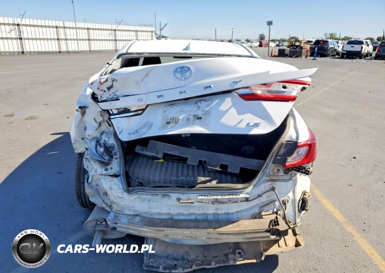 2025 Toyota Camry Le VIN:4T1DAACK0SU524015 - 6