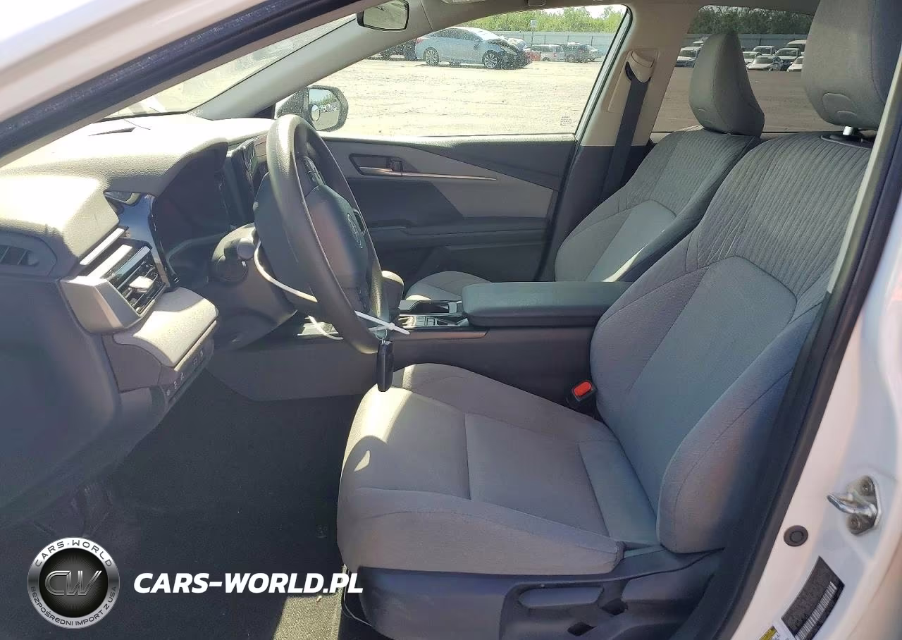2025 Toyota Camry Le VIN:4T1DAACK0SU524015 - 7