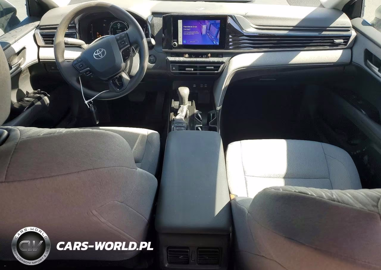 2025 Toyota Camry Le VIN:4T1DAACK0SU524015 - 8