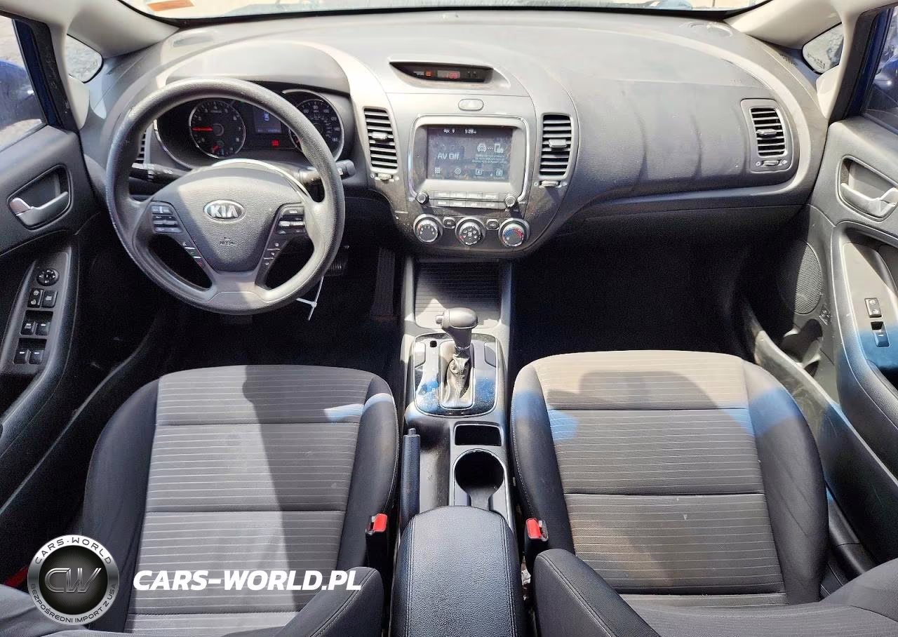 2018 Kia Forte Lx VIN:3KPFL4A76JE247598 - 8