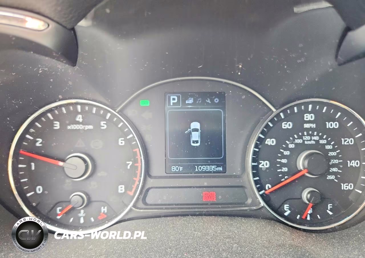 2018 Kia Forte Lx VIN:3KPFL4A76JE247598 - 9