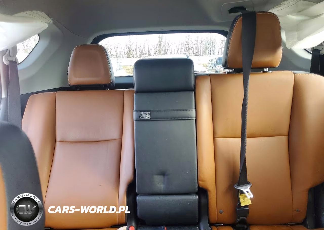 2017 Toyota Rav4 Hybrid Limited VIN:JTMDJREV3HD141902 - 10