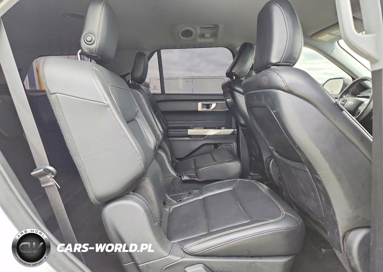 2020 Ford Explorer Xlt VIN:1FMSK8DHXLGC67090 - 11