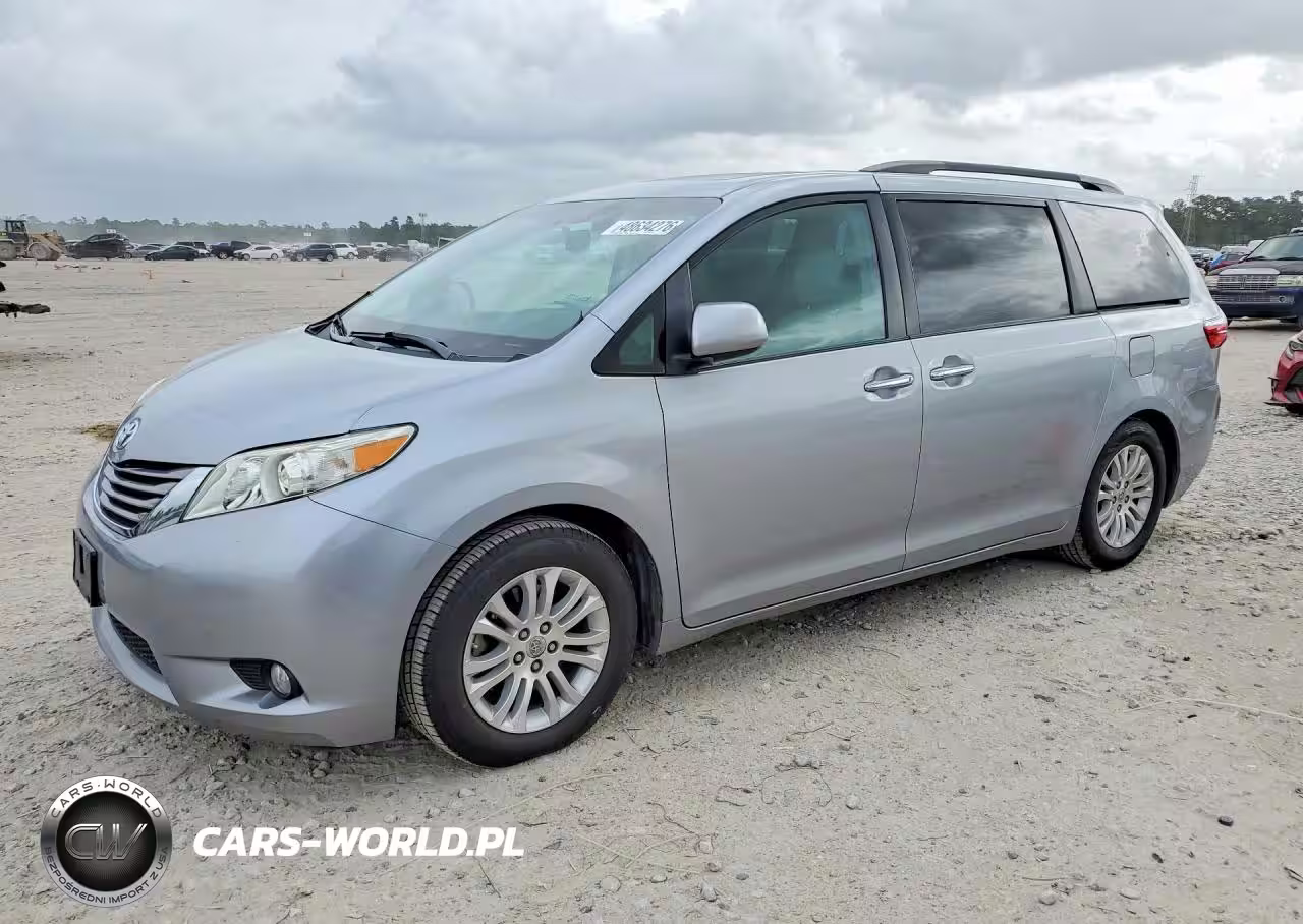 2016 Toyota Sienna Xle 8-Passenger