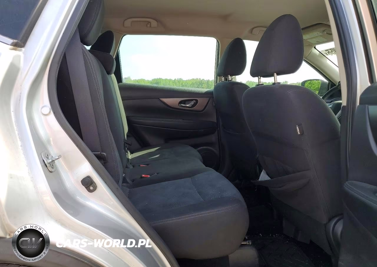 2016 Nissan Rogue S VIN:KNMAT2MV7GP715825 - 11