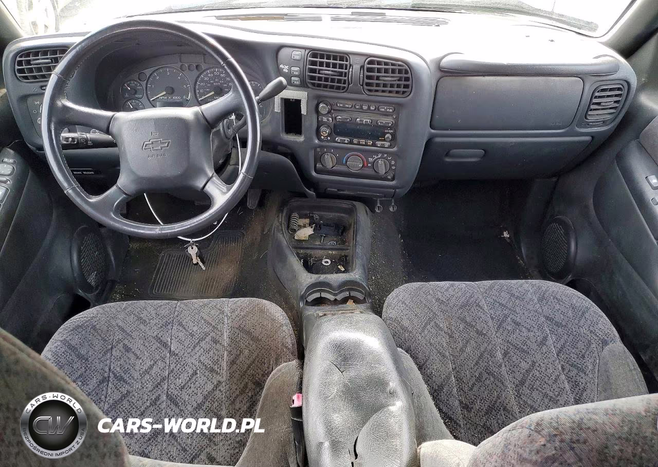2002 Chevrolet S Truck S10 VIN:1GCDT13W32K231531 - 8