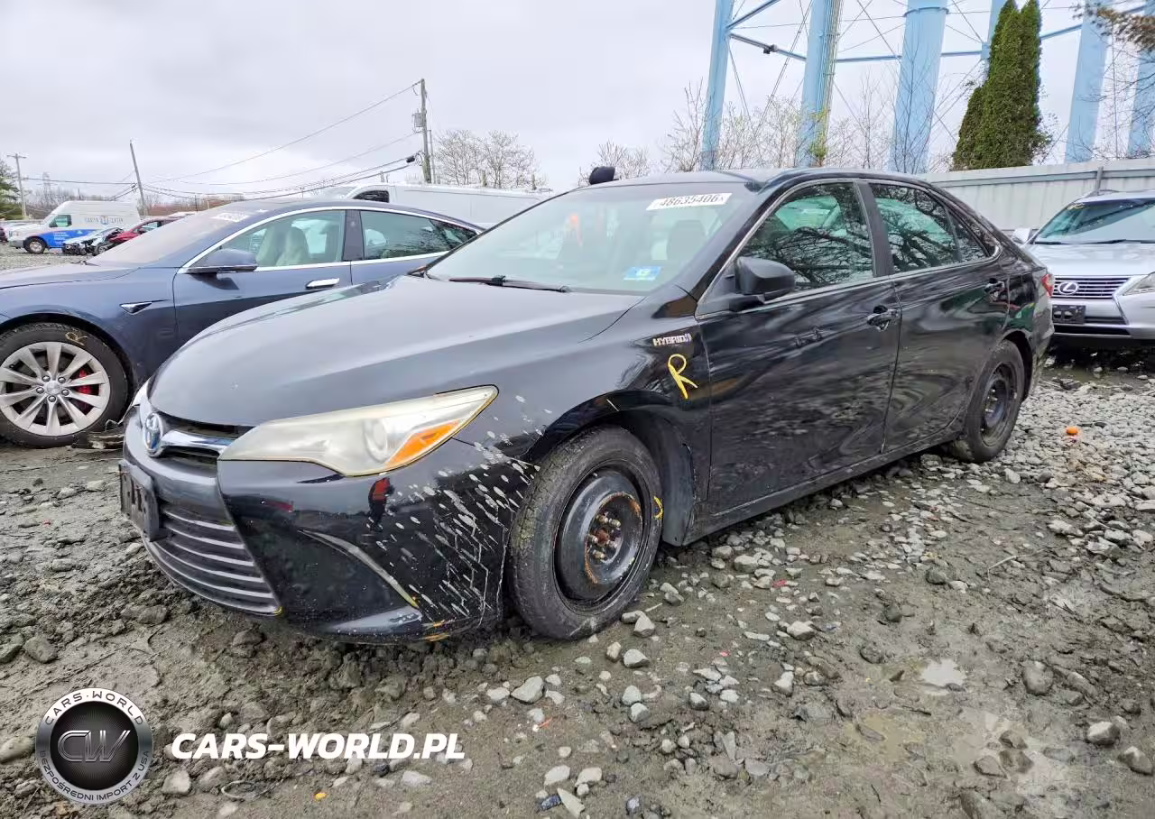2015 Toyota Camry Hybrid Le