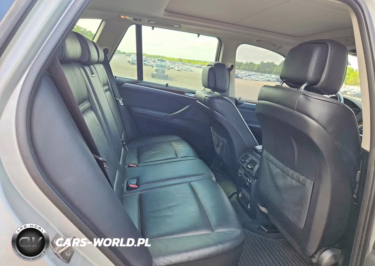2013 BMW X5 xDrive35I VIN:5UXZV4C50D0B09637 - 11