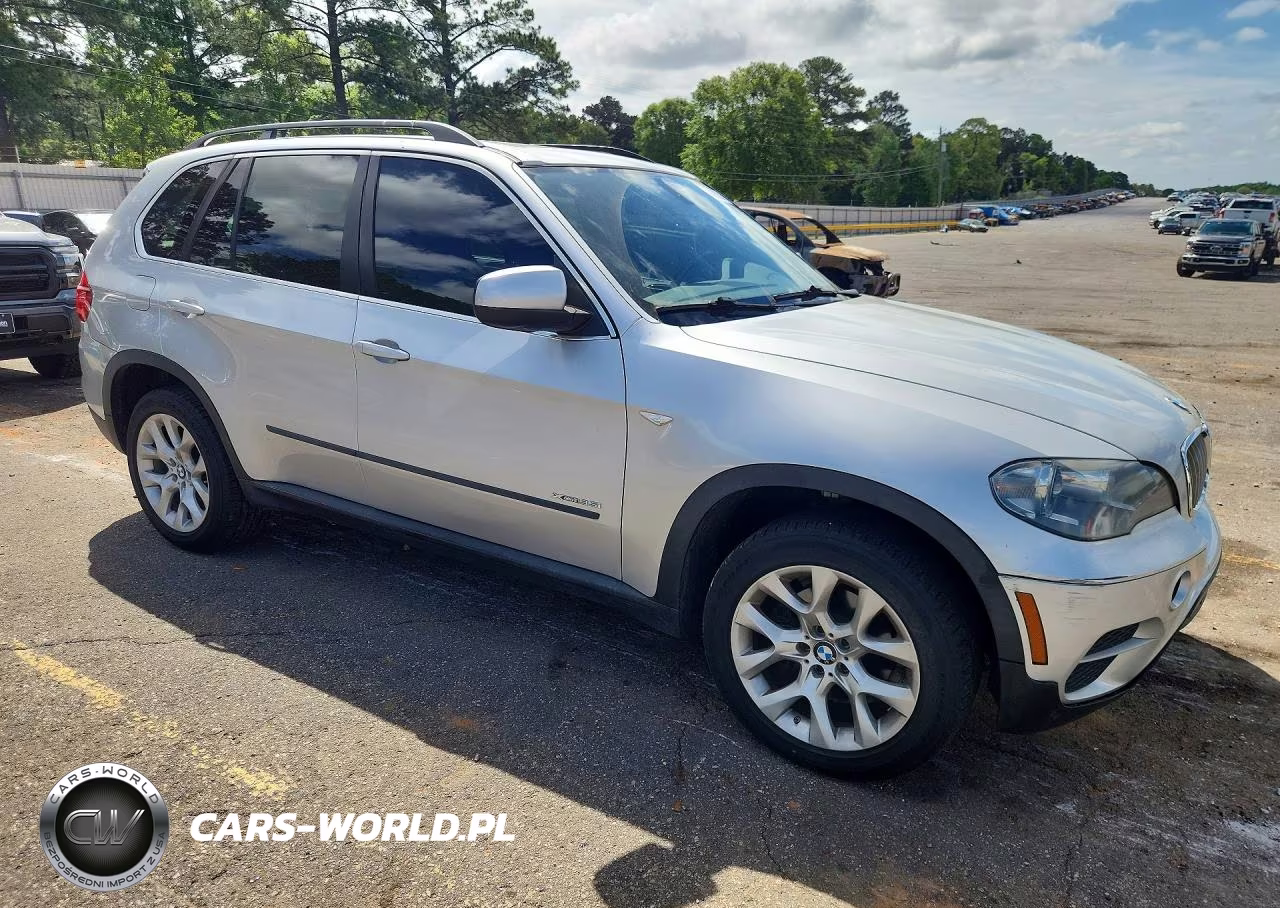 2013 BMW X5 xDrive35I VIN:5UXZV4C50D0B09637 - 4