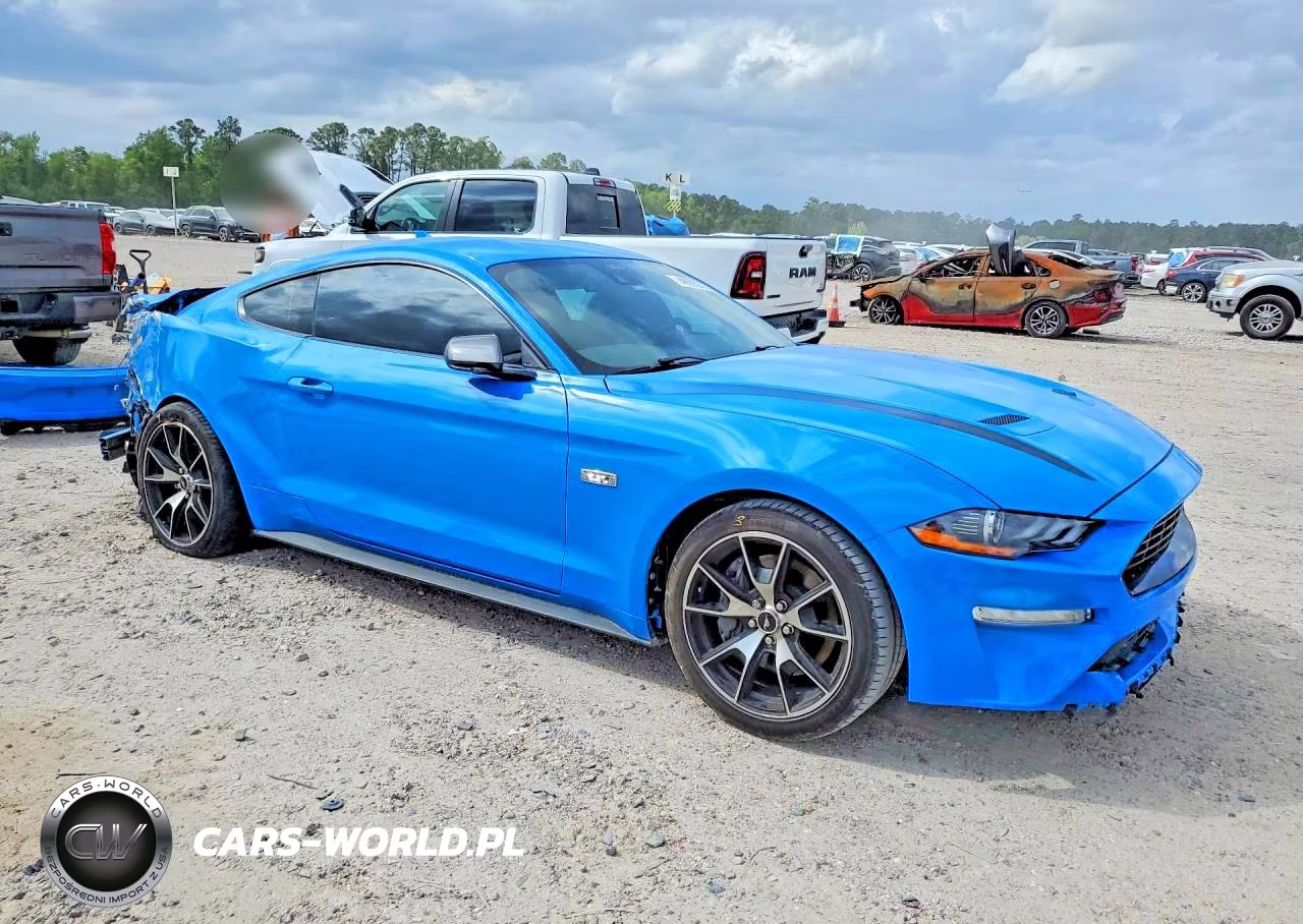2022 Ford Mustang VIN:1FA6P8TD2N5136469 - 4