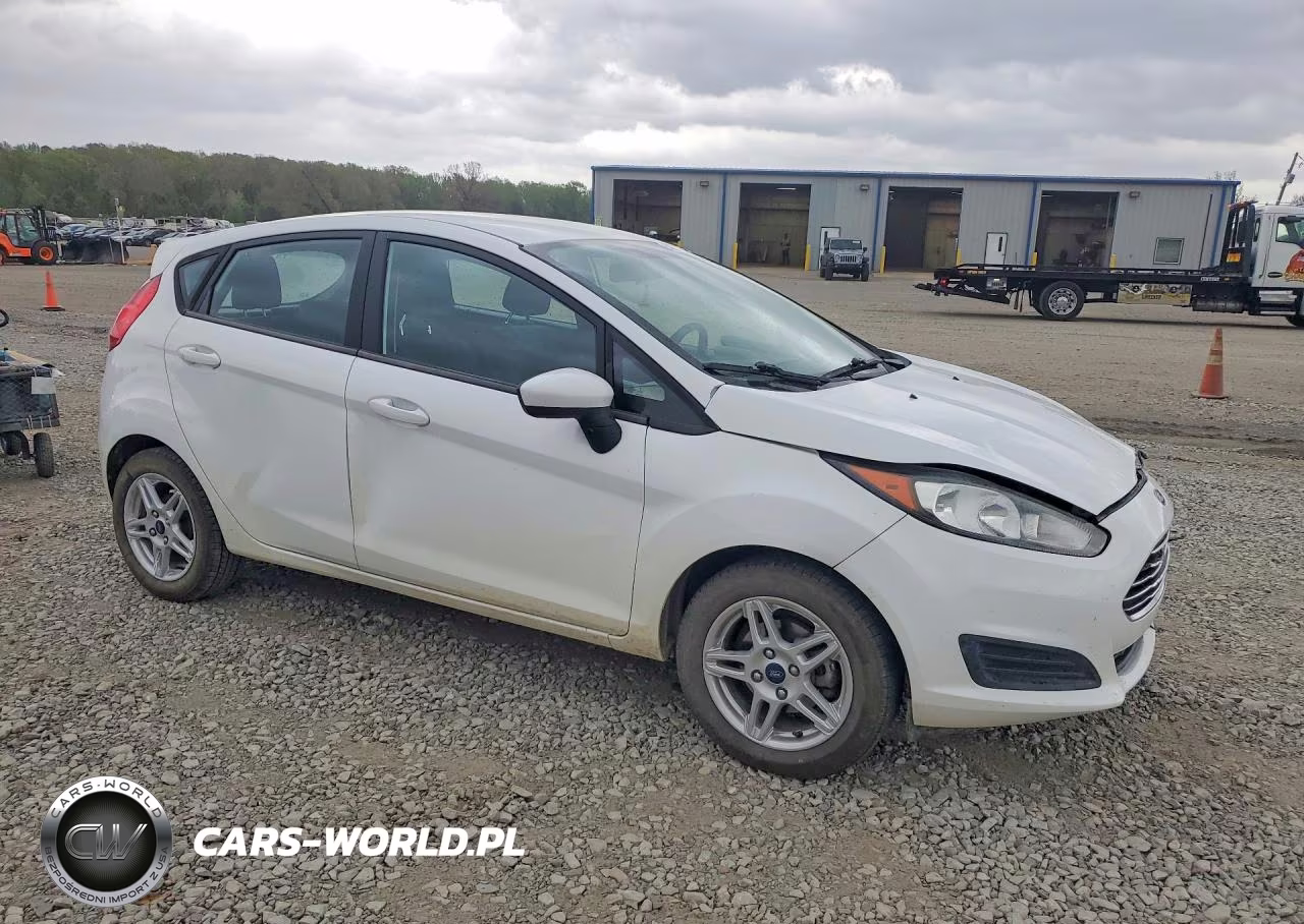 2017 Ford Fiesta Se VIN:3FADP4EJ1HM158819 - 4