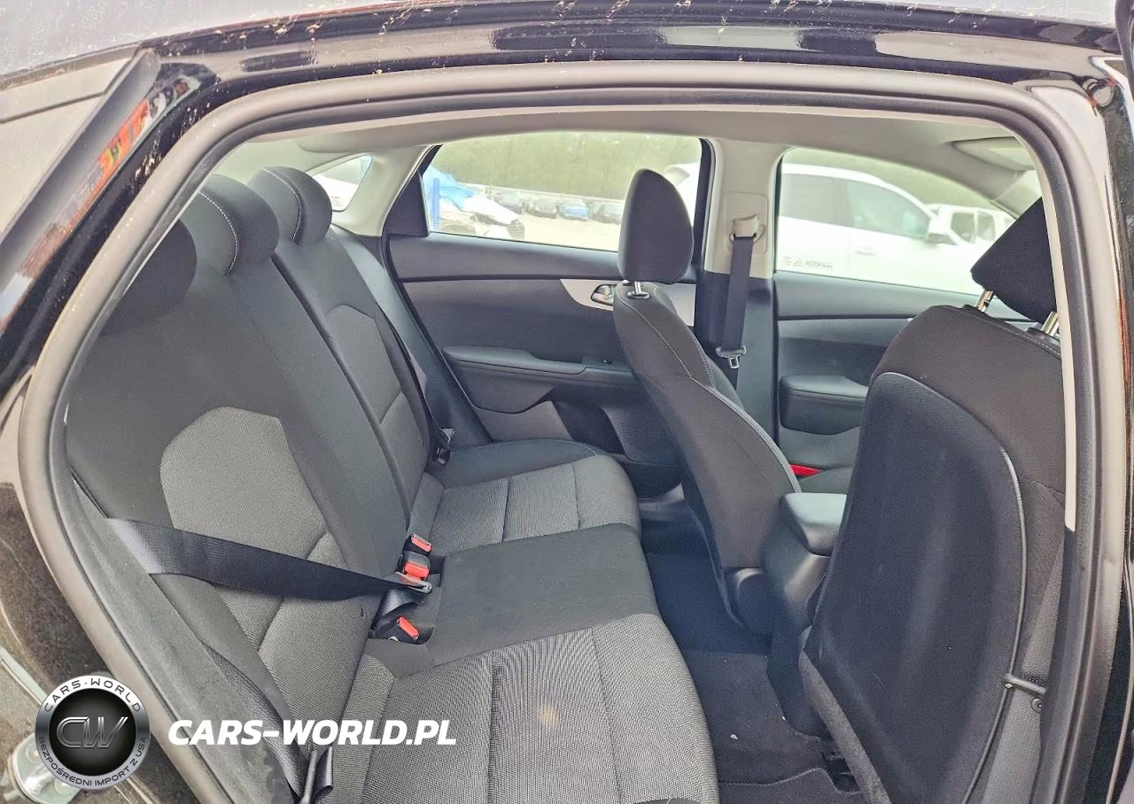 2023 Kia Forte Lxs VIN:3KPF24AD9PE551266 - 10