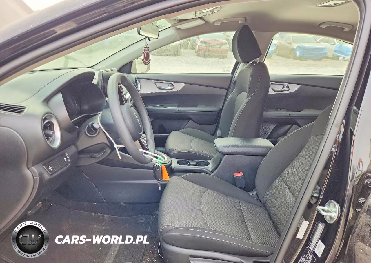 2023 Kia Forte Lxs VIN:3KPF24AD9PE551266 - 7