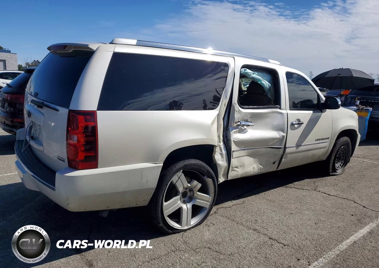 2010 Chevrolet Suburban C1500 Ltz VIN:1GNUCKE06AR287281 - 3