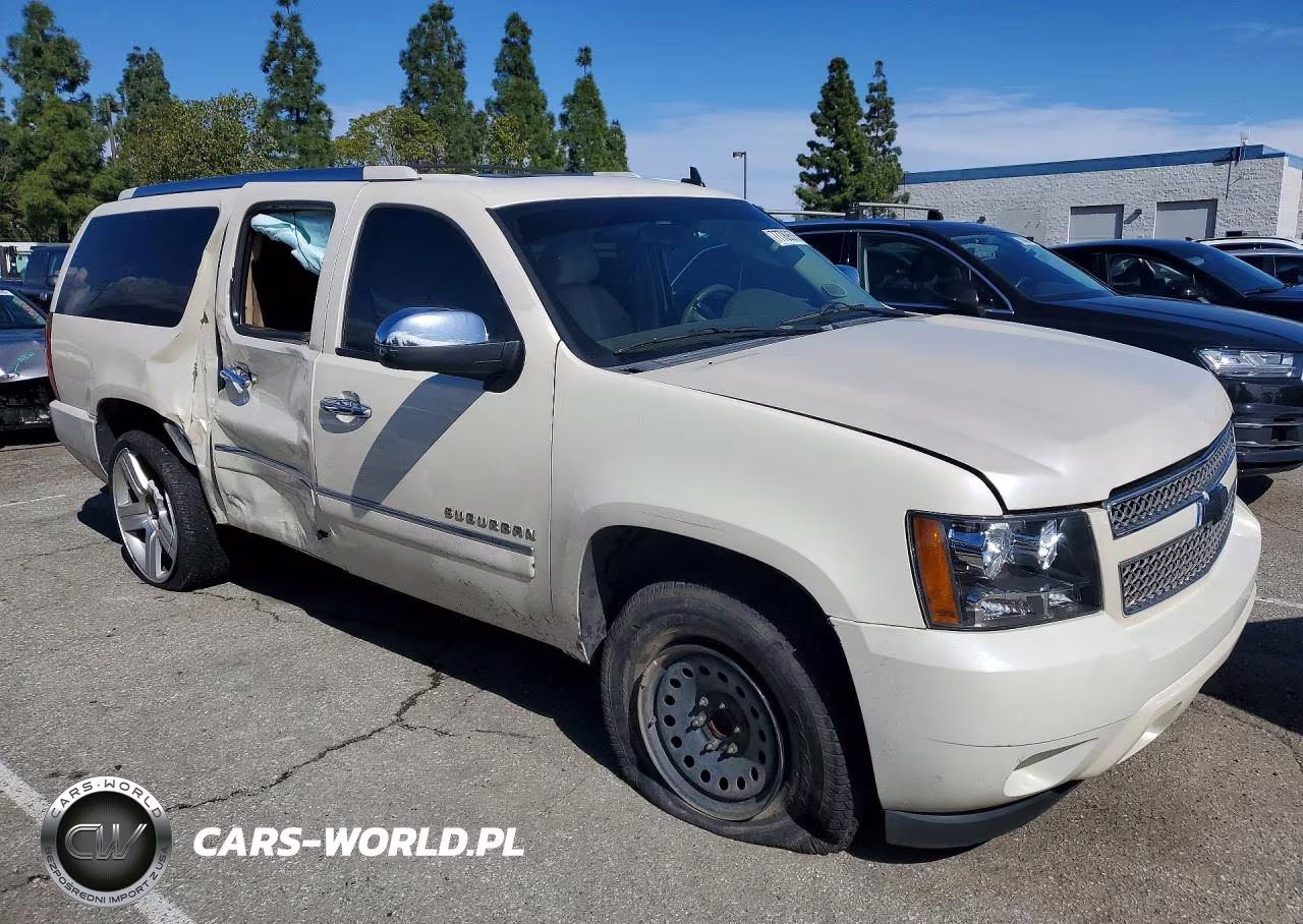 2010 Chevrolet Suburban C1500 Ltz VIN:1GNUCKE06AR287281 - 4