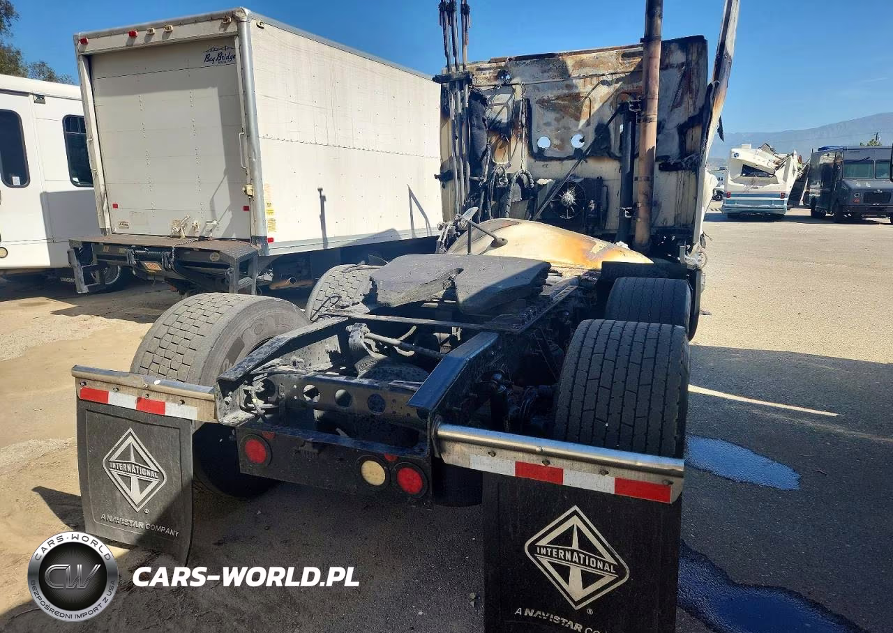 2015 International Prostar Semi Truck VIN:3HSDJAPR9FN127426 - 4